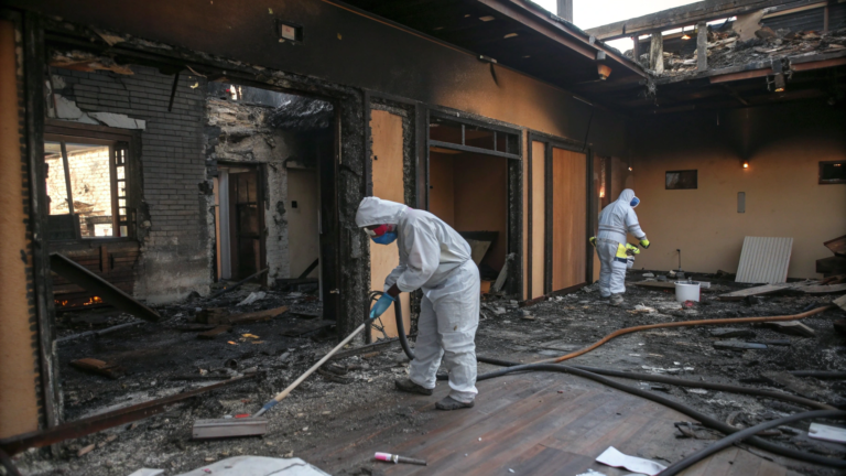 What Steps Are Included in Professional Fire Damage Cleaning Compared to Local Fire Damage Cleaning Rocklin CA Emergency Services?